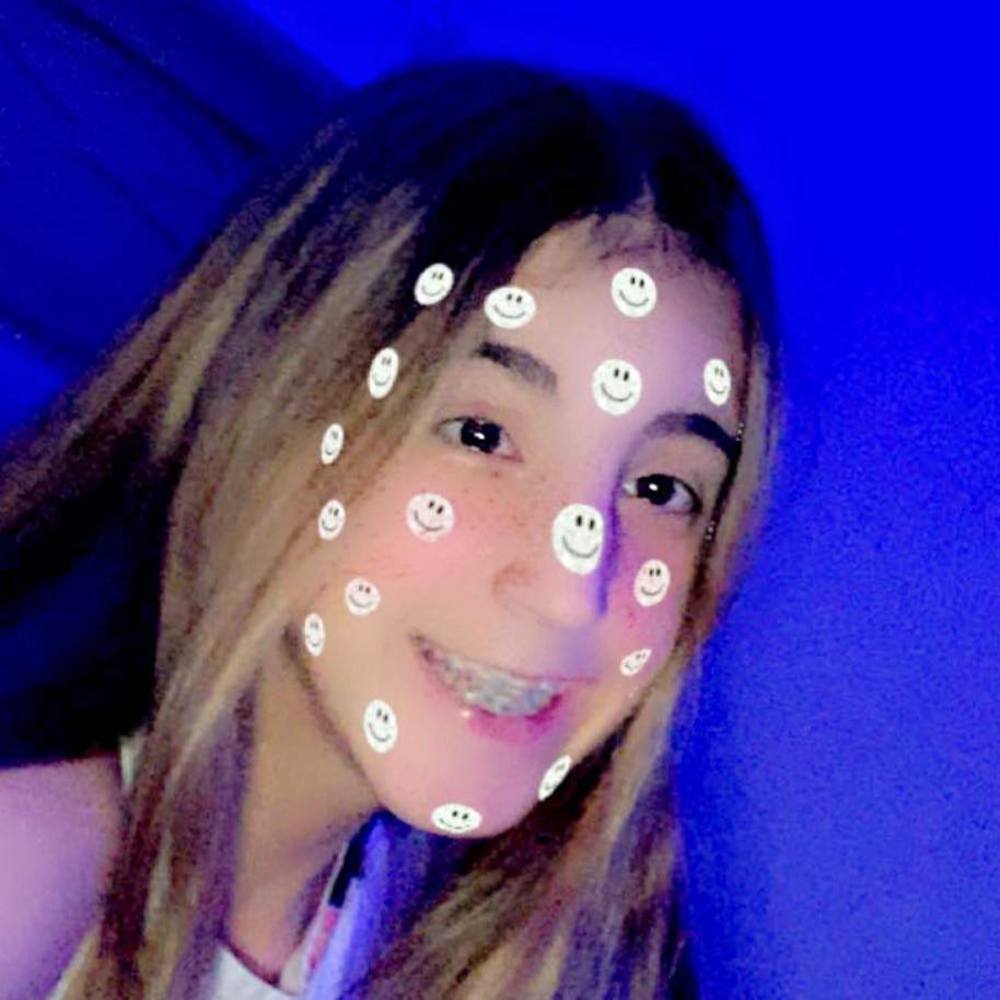 Meet your Posher, Alexis